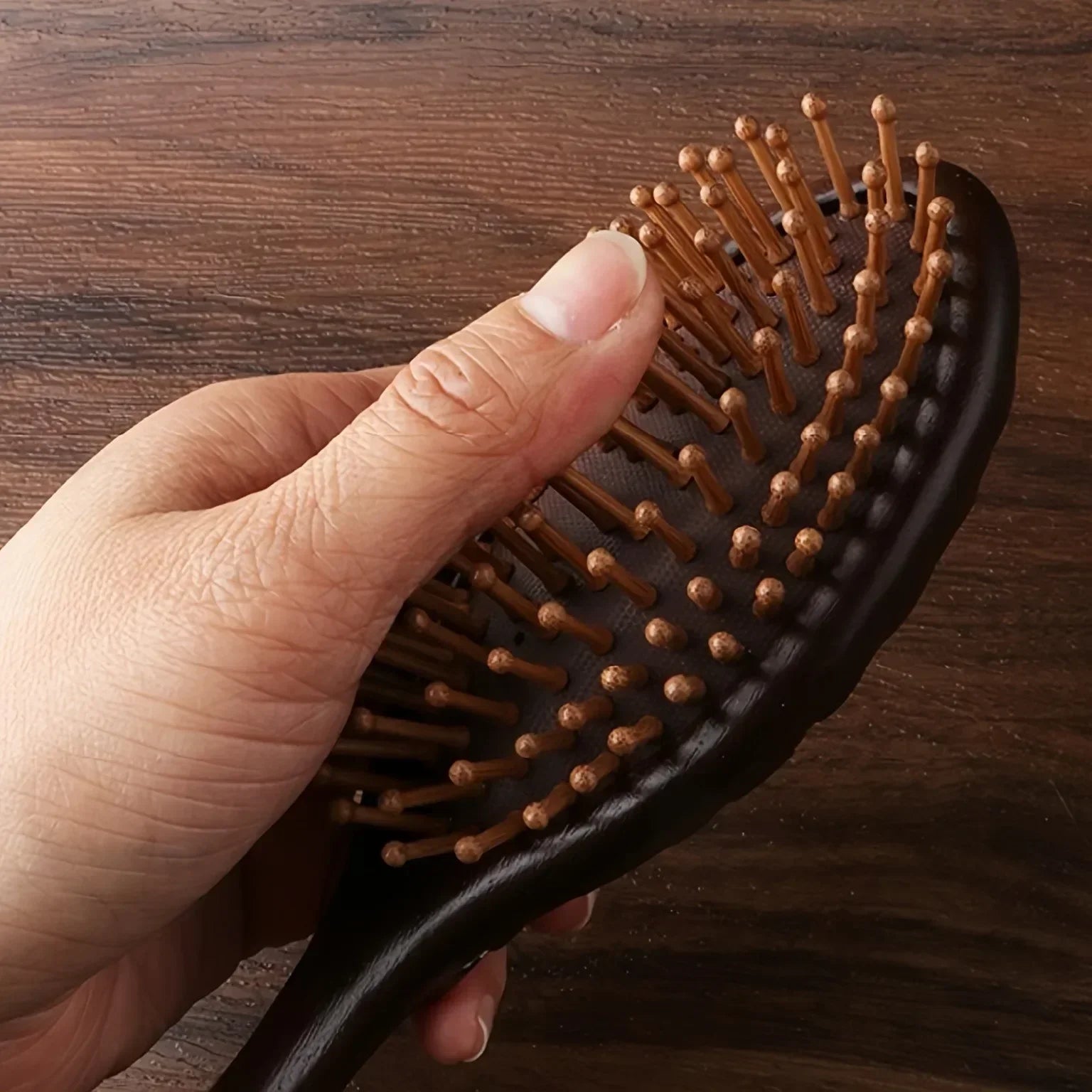 1pc Sandalwood Hand Carved Air Cushion Comb with Bamboo Teeth, Oval Scalp Massage Brush for All Hair Types