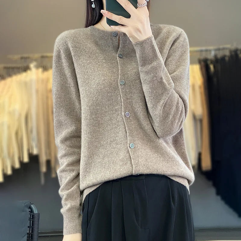 100% merino wool women’s O-neck buttoned cardigan