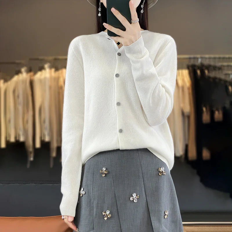 100% merino wool women’s O-neck buttoned cardigan