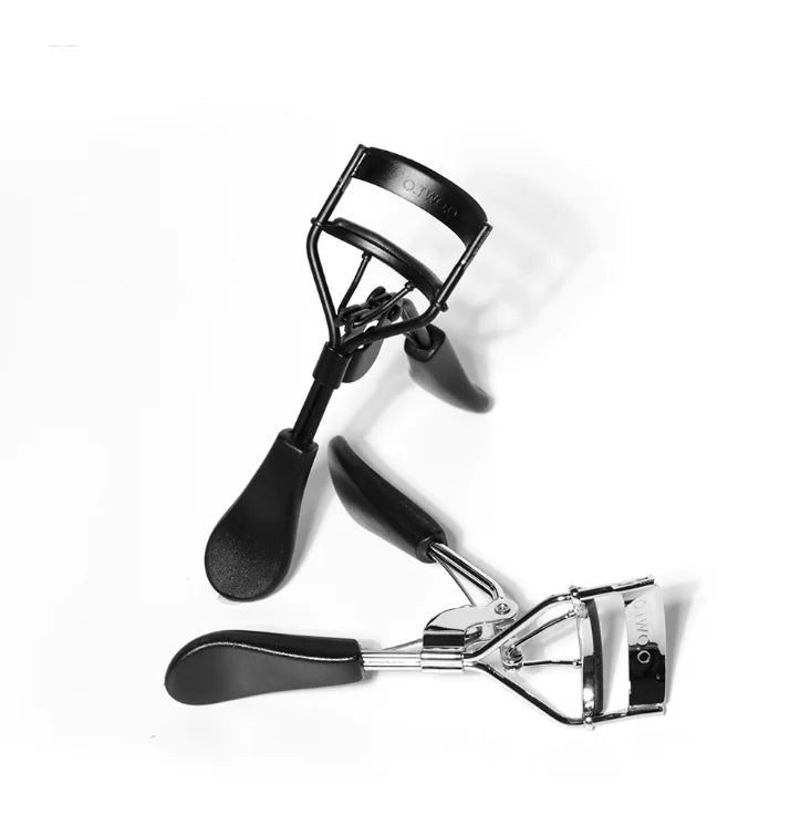 Mini Makeup Eyelash Curler for Voluminous Lashes